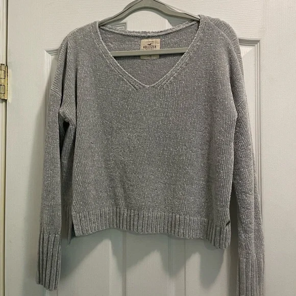 Sweater - Picture 1 of 1